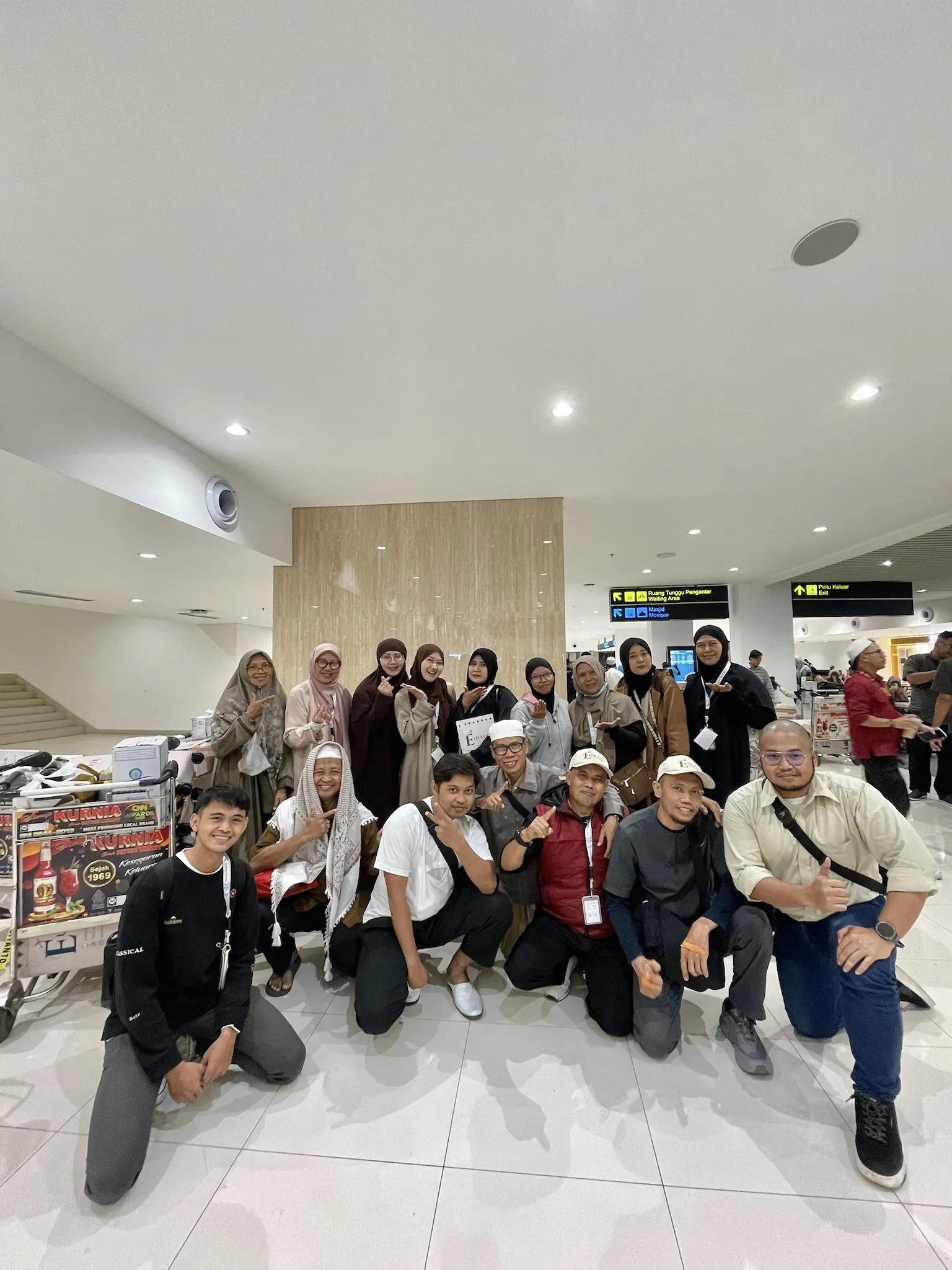 Jamaah Kembali dengan Selamat di Bandara Soekarno-Hatta